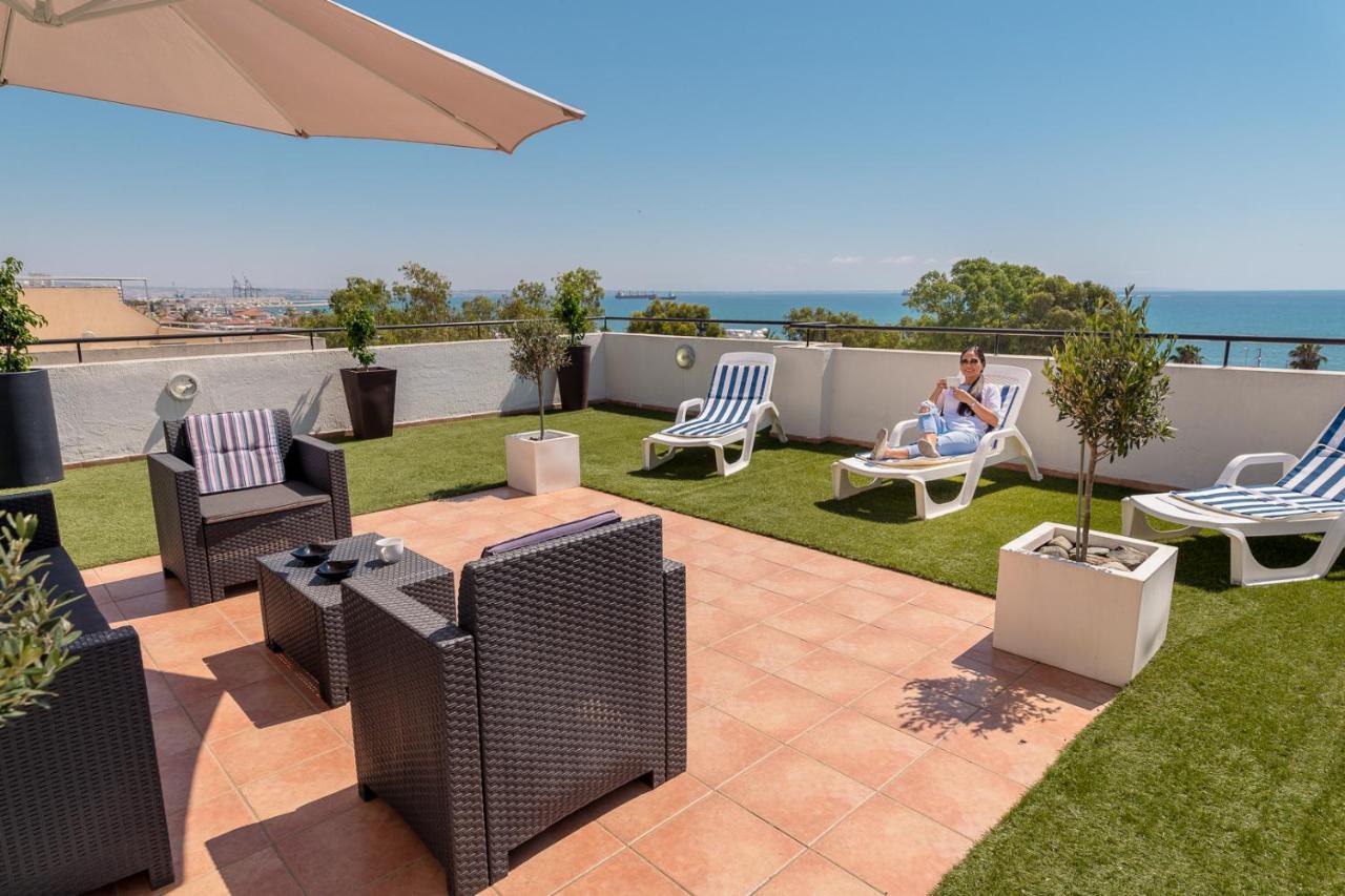 Makenzy Seaview Penthouse Apartment ลาร์นาคา ภายนอก รูปภาพ