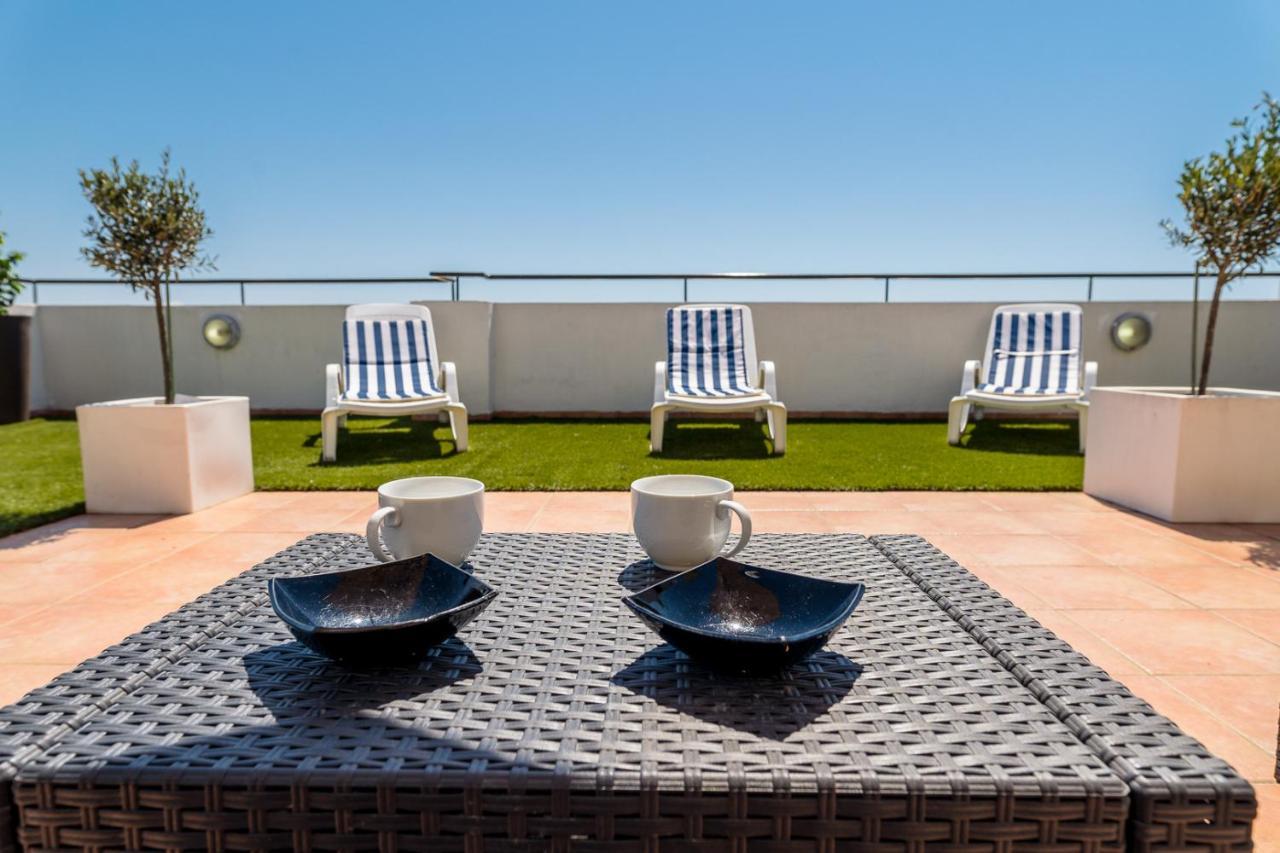 Makenzy Seaview Penthouse Apartment ลาร์นาคา ภายนอก รูปภาพ
