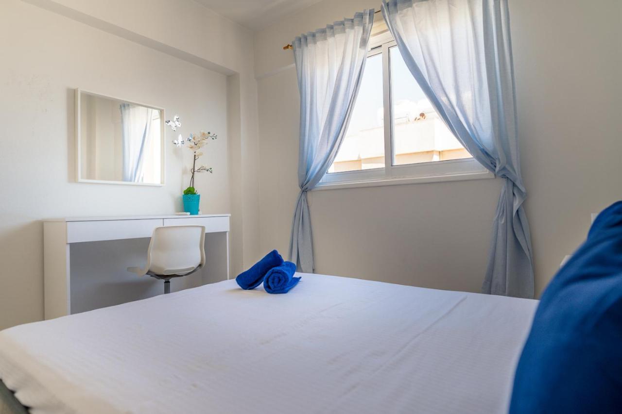 Makenzy Seaview Penthouse Apartment ลาร์นาคา ภายนอก รูปภาพ