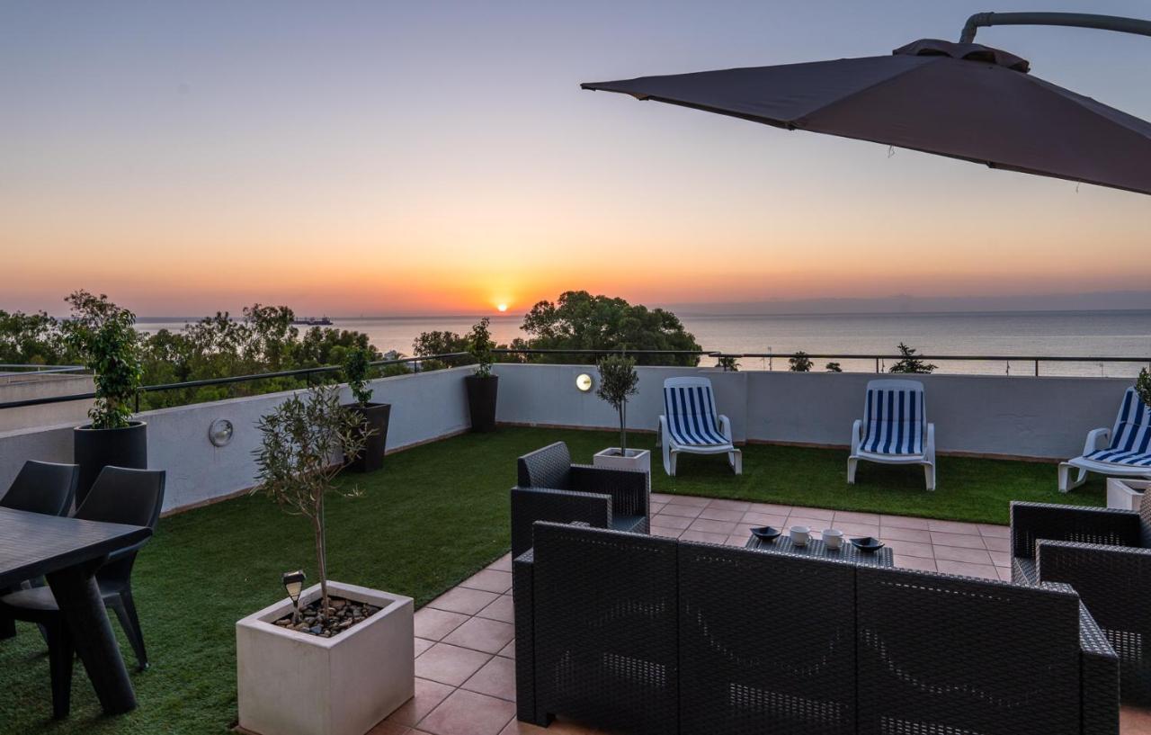 Makenzy Seaview Penthouse Apartment ลาร์นาคา ภายนอก รูปภาพ
