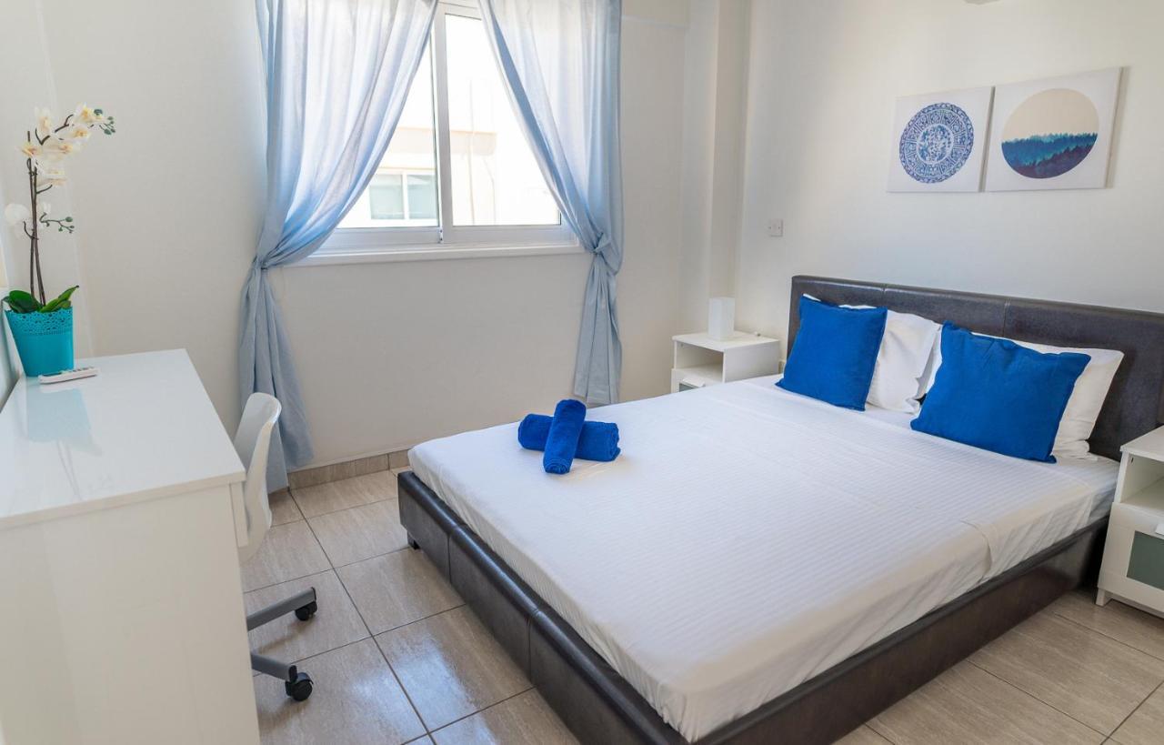 Makenzy Seaview Penthouse Apartment ลาร์นาคา ภายนอก รูปภาพ
