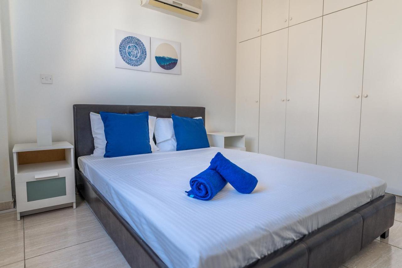 Makenzy Seaview Penthouse Apartment ลาร์นาคา ภายนอก รูปภาพ